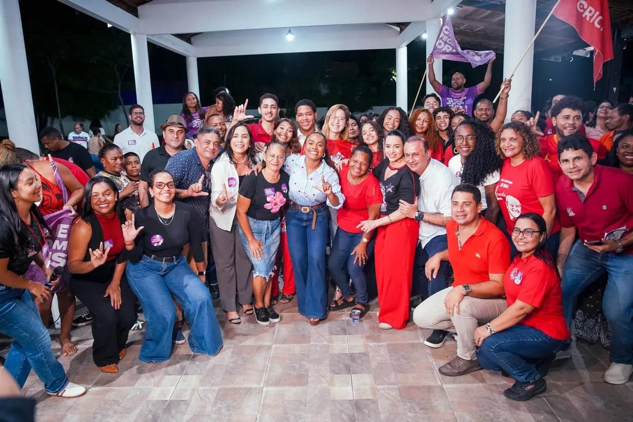 Plenária da pré-campanha de Cricielle reúne quase mil pessoas na região Itaqui-Bacanga e conta com a presença de Marcus Brandão, Audrea Noleto e Coletivo Nós