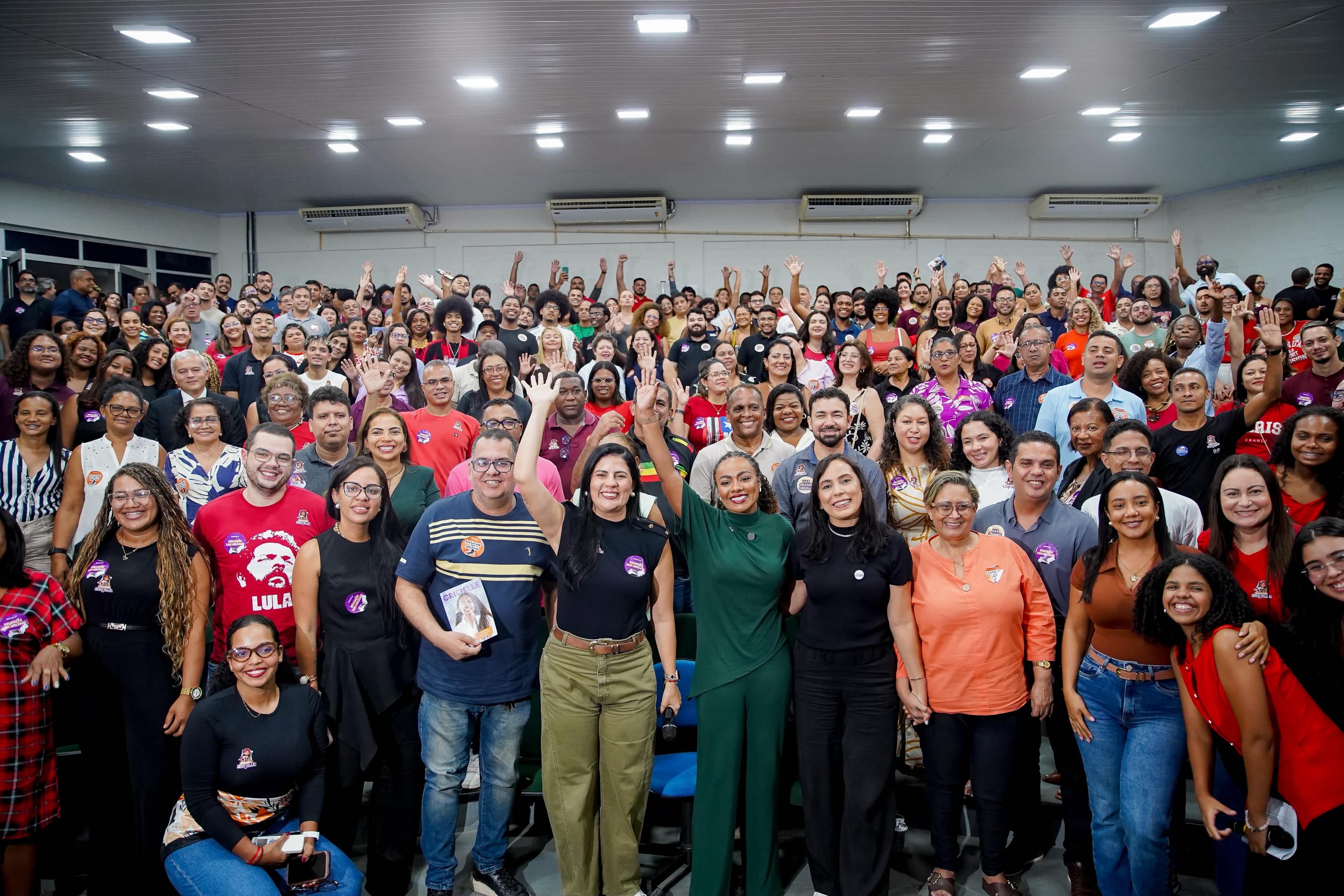 Com legado forte à frente do IEMA, pré-candidata estadual Cricielle realiza Plenária da Educação ao lado da secretária Jandira Dias